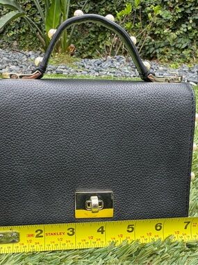 Kate Spade Serrano Place Pearl Maisie, small crossbody bag